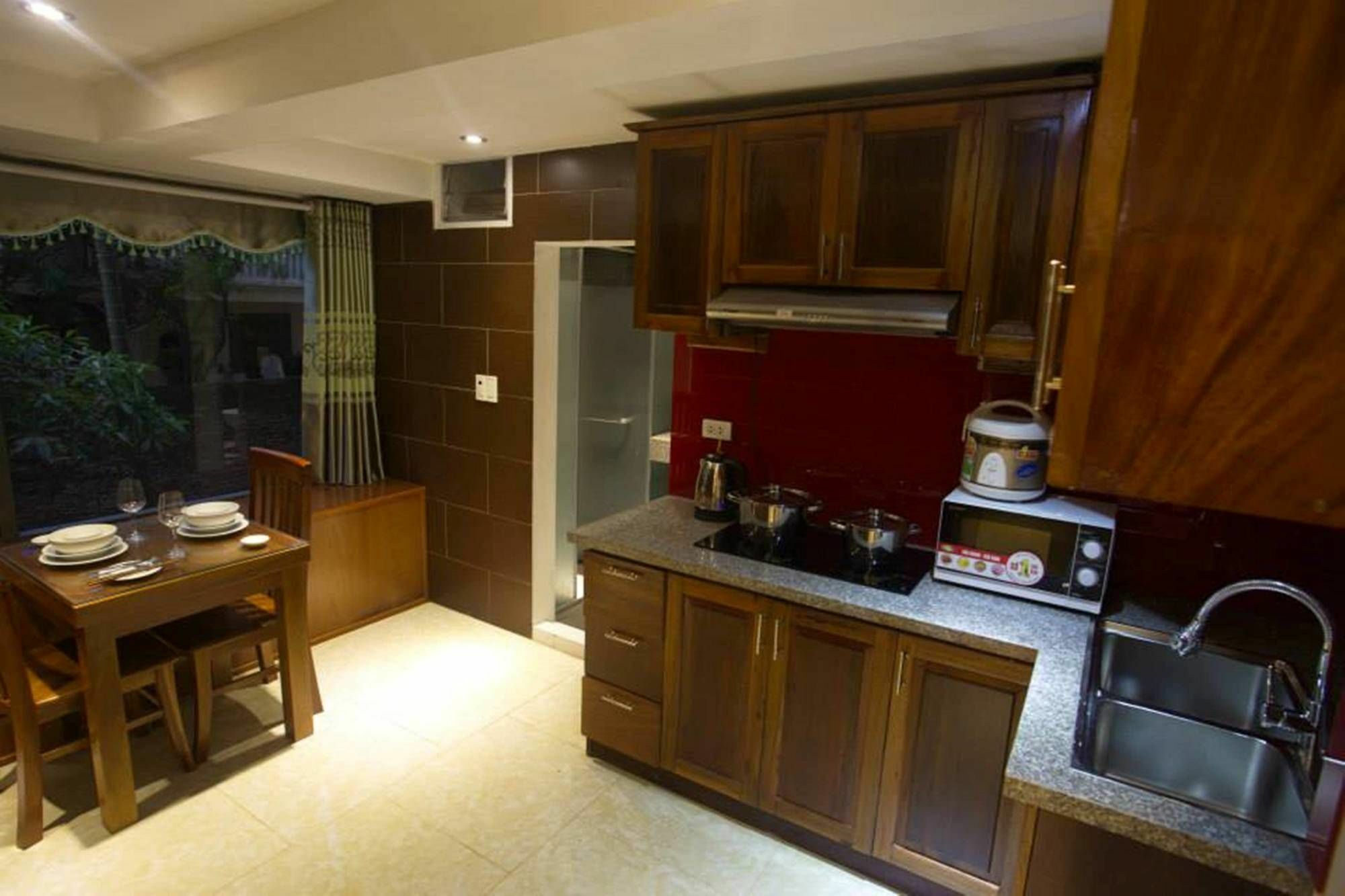 Appartement Poonsa Nguyen Phong Sac à Hanoï Extérieur photo